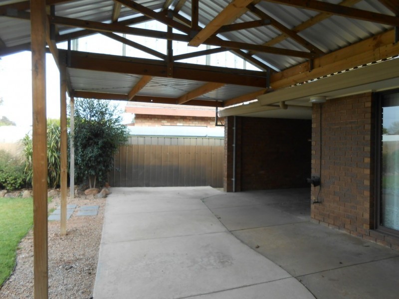 4 Gale Court, Shepparton VIC 3630