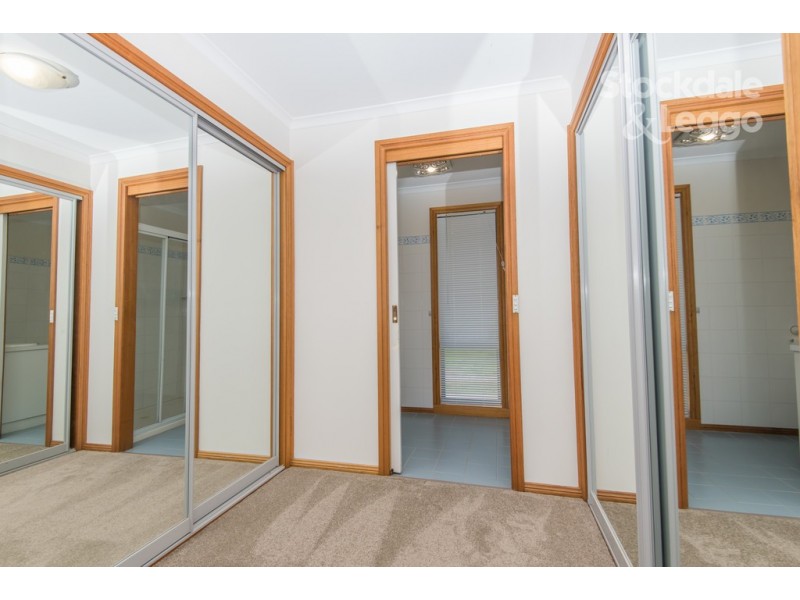 17 Gordon Drive, Kialla VIC 3631