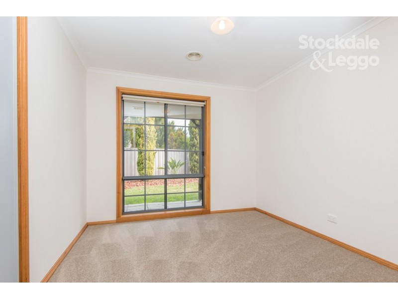 17 Gordon Drive, Kialla VIC 3631