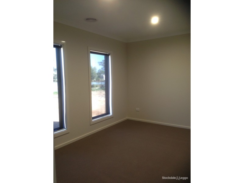 13 Lake View Place, Mooroopna VIC 3629