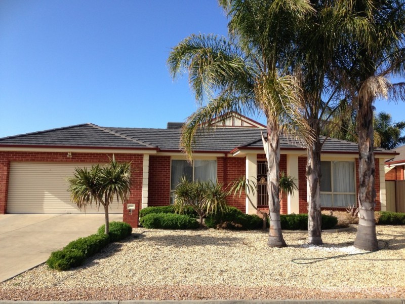 37 Menzies Crescent, Shepparton VIC 3630