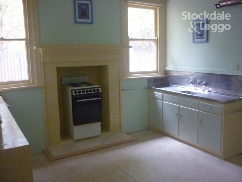 8 Somer Avenue, Shepparton VIC 3630