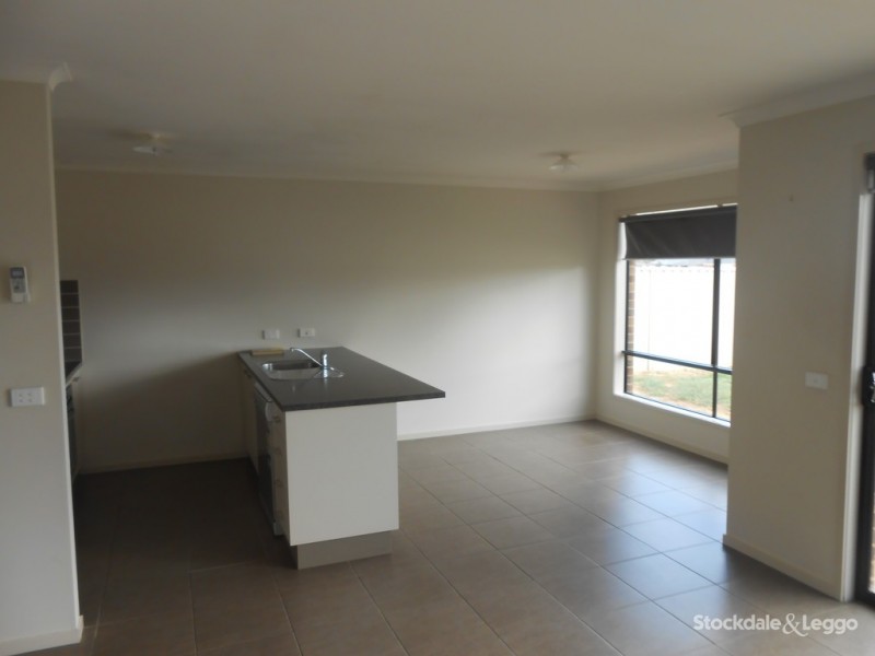 25 Taig Avenue, Shepparton VIC 3630