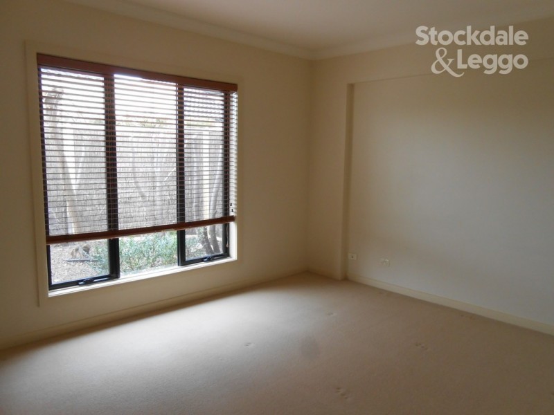 16 Lonsdale Square, Kialla VIC 3631