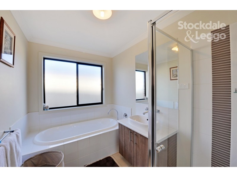 25 Settlers Drive, Kialla VIC 3631