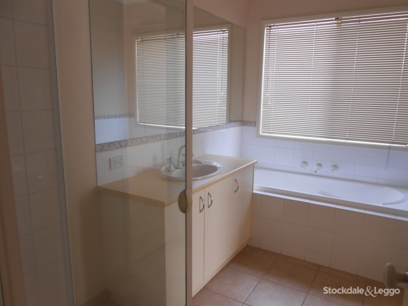 4/ 2-4 Ross Alan Drive, Shepparton VIC 3630