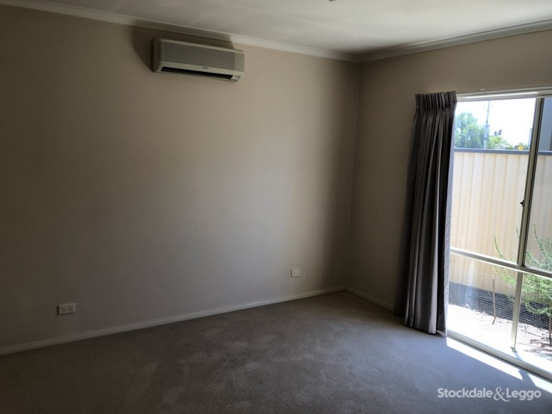 4/ 2-4 Ross Alan Drive, Shepparton VIC 3630