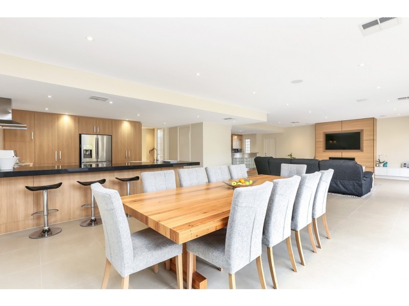15 Mercurio Drive, Flinders Park SA 5025