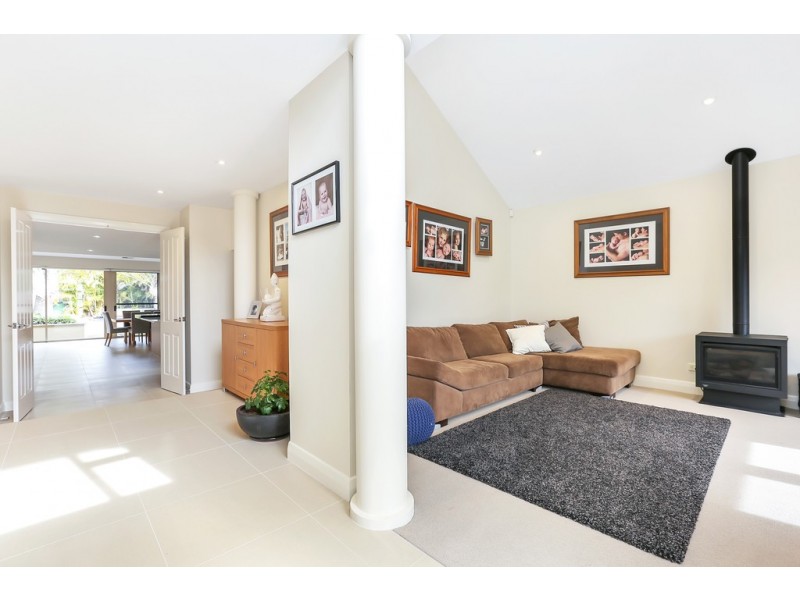 15 Mercurio Drive, Flinders Park SA 5025