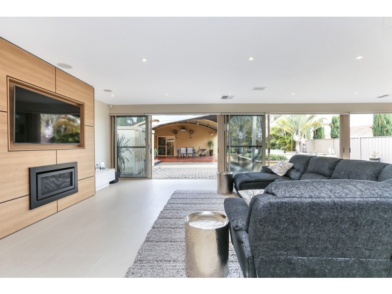 15 Mercurio Drive, Flinders Park SA 5025