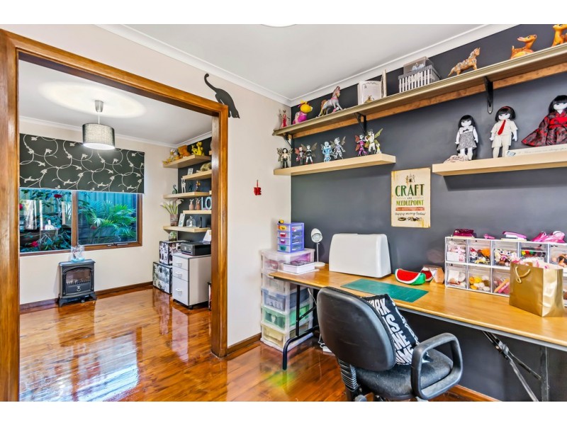 27 Plover Avenue, Modbury Heights SA 5092