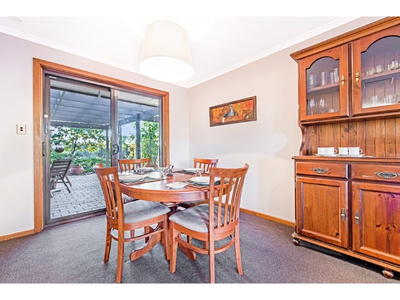 13 Chalani Crescent, Hallett Cove SA 5158