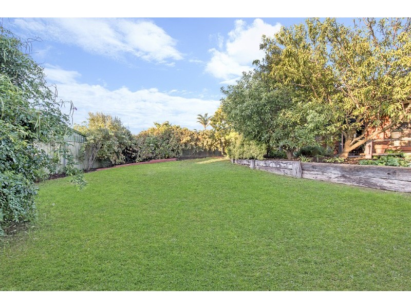 13 Chalani Crescent, Hallett Cove SA 5158