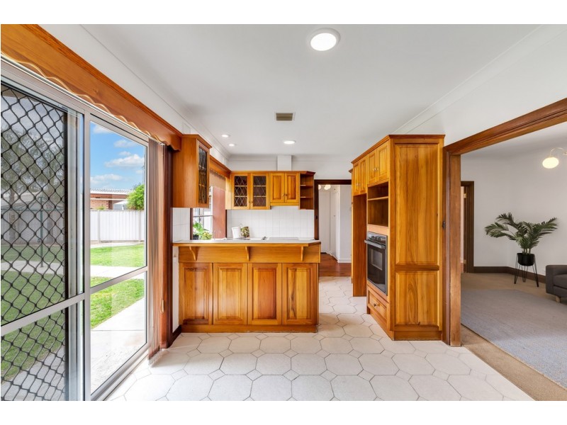 14 Derby Street, Grange SA 5022