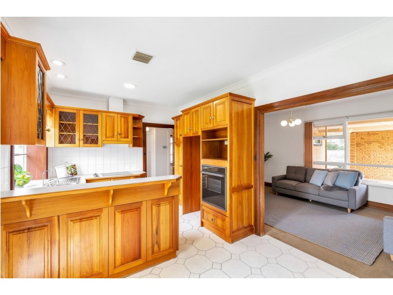 14 Derby Street, Grange SA 5022