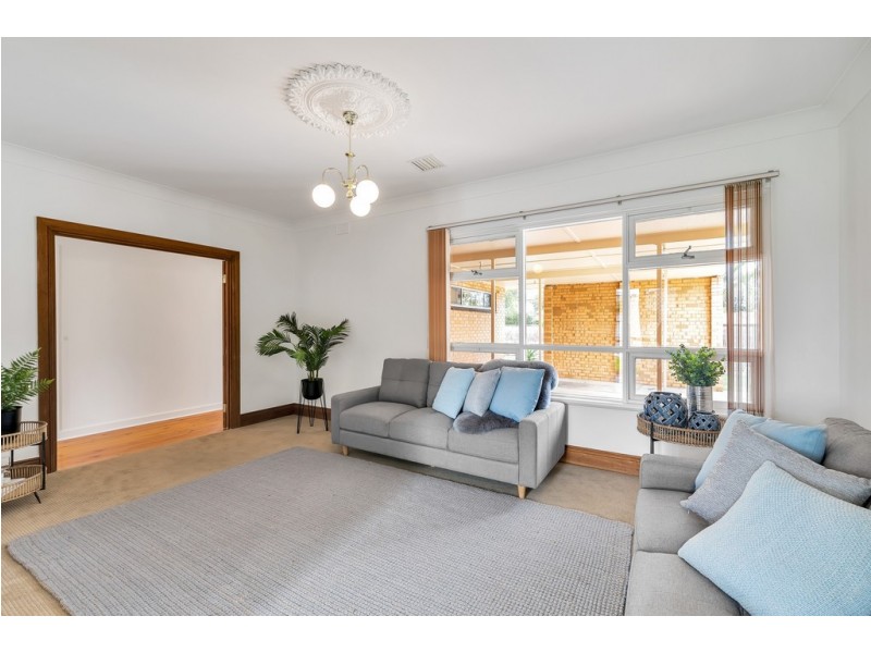 14 Derby Street, Grange SA 5022