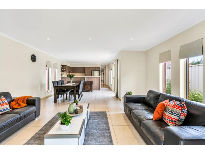 3 Kinross Ave, Seaton SA 5023