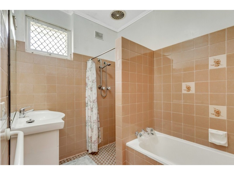 132 Cudmore Terrace, Henley Beach SA 5022