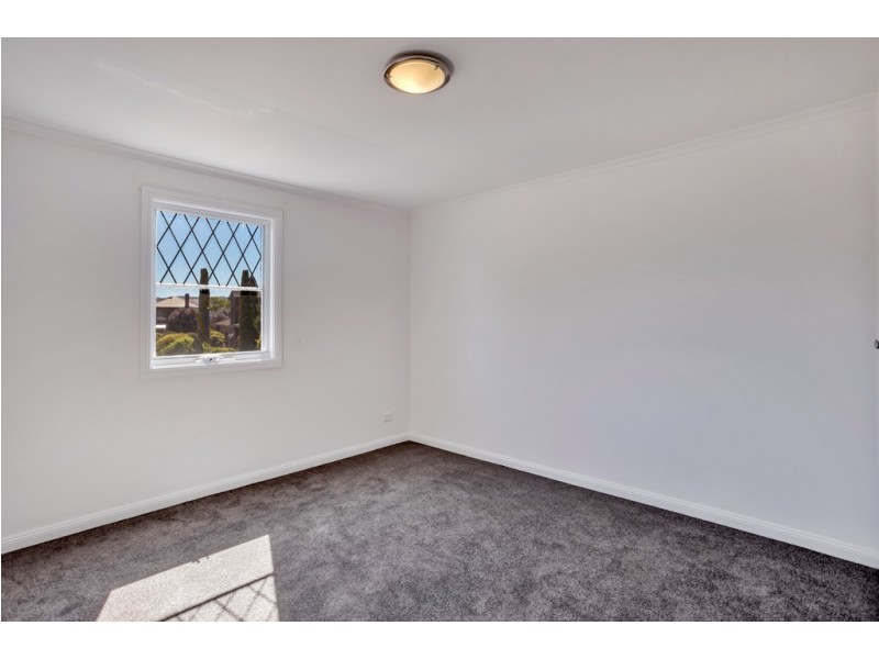 3 Shrike Place, Flagstaff Hill SA 5159