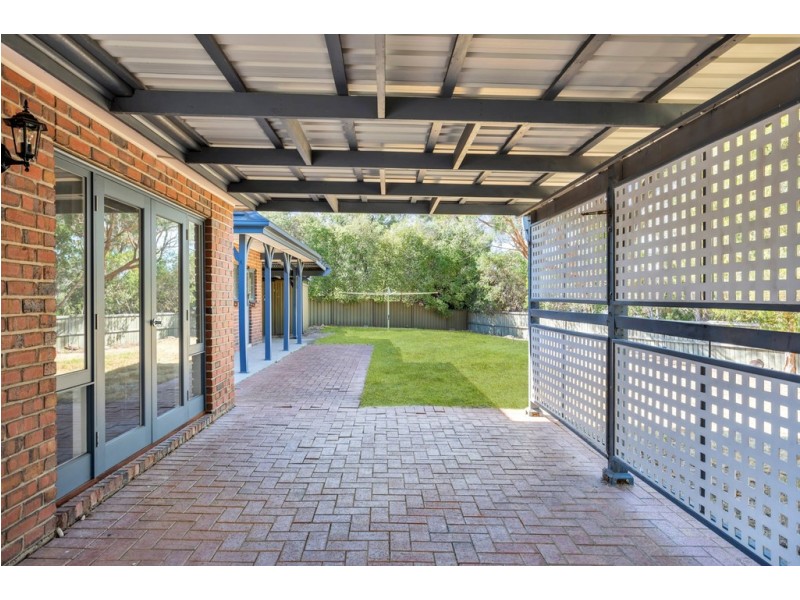 3 Shrike Place, Flagstaff Hill SA 5159