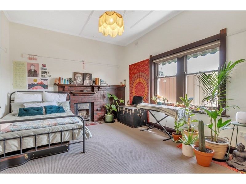 2 Ross Avenue, Flinders Park SA 5025
