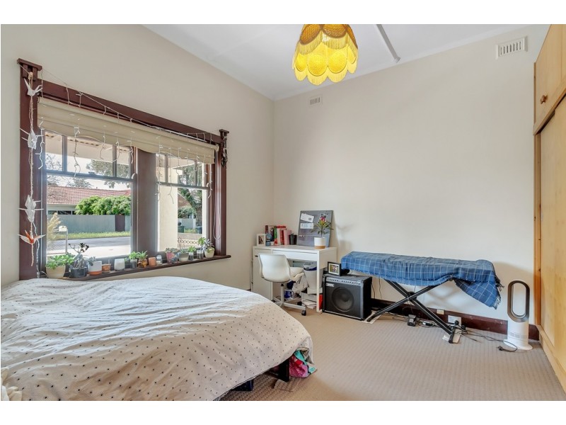 2 Ross Avenue, Flinders Park SA 5025