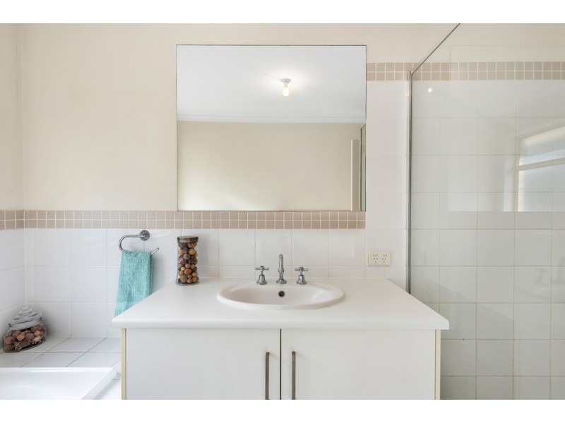 6 Manos Court, Seacliff Park SA 5049