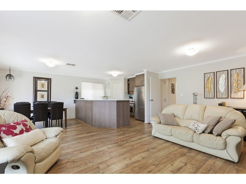 4A Florey Street, Seaton SA 5023