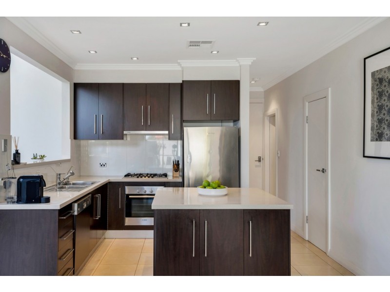 68 Flinders Parade, Flinders Park SA 5025