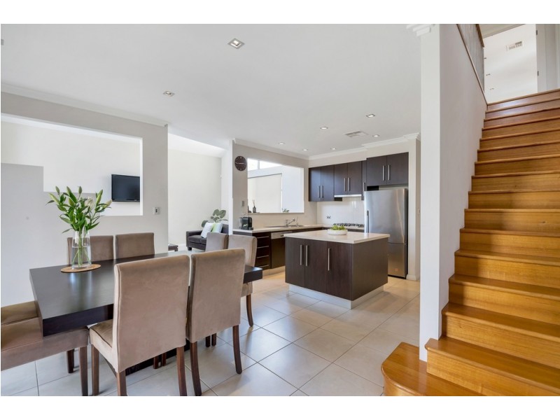 68 Flinders Parade, Flinders Park SA 5025