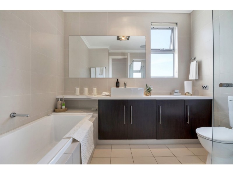 68 Flinders Parade, Flinders Park SA 5025