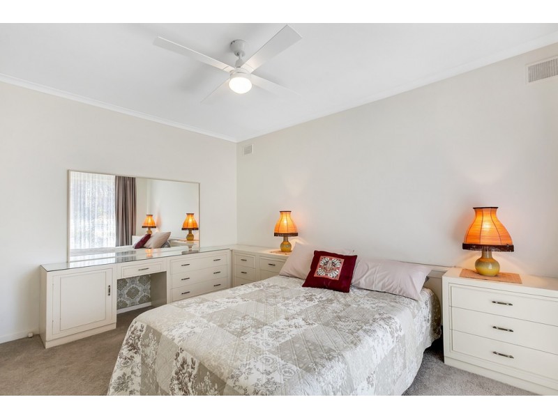 24 Wyndham Crescent, Surrey Downs SA 5126