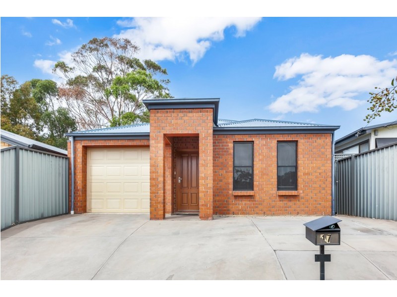 17 Cowra Avenue, Gilles Plains SA 5086
