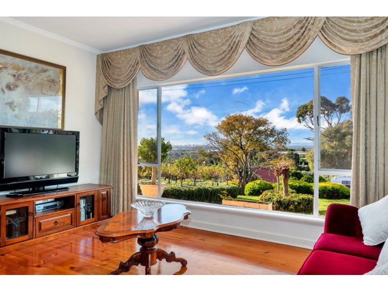 3 Wayne Avenue, Darlington SA 5047