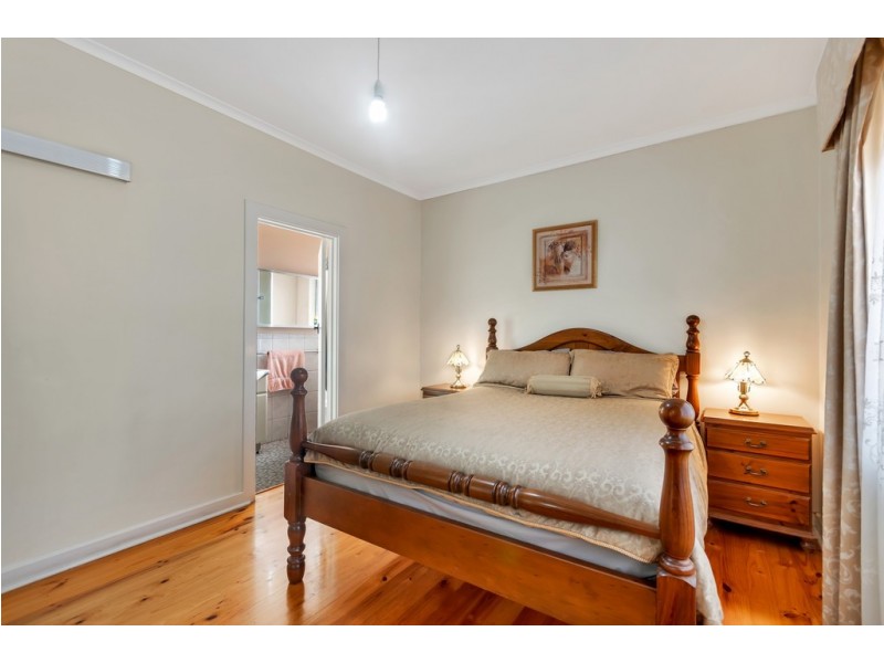 3 Wayne Avenue, Darlington SA 5047