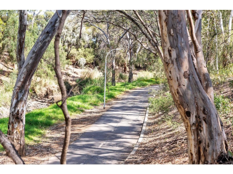 23b Simmons Crescent, Flinders Park SA 5025