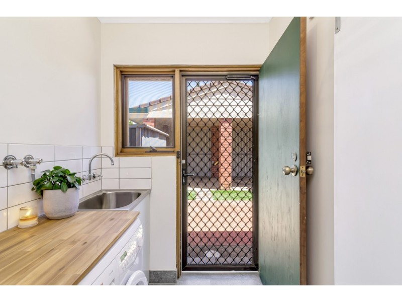 2/12 Ralph street, Sturt SA 5047
