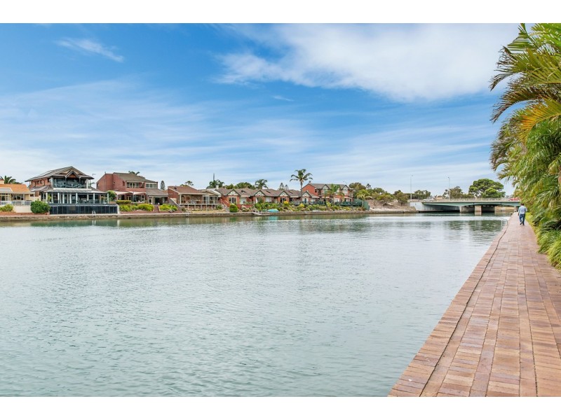 36/155 Brebner Drive, West Lakes SA 5021