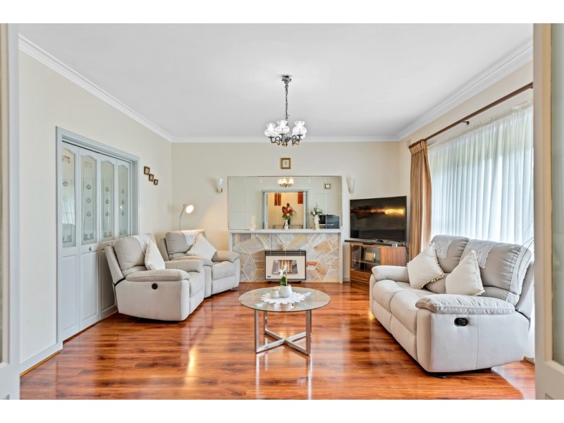 21 Ayton Avenue, Fulham SA 5024