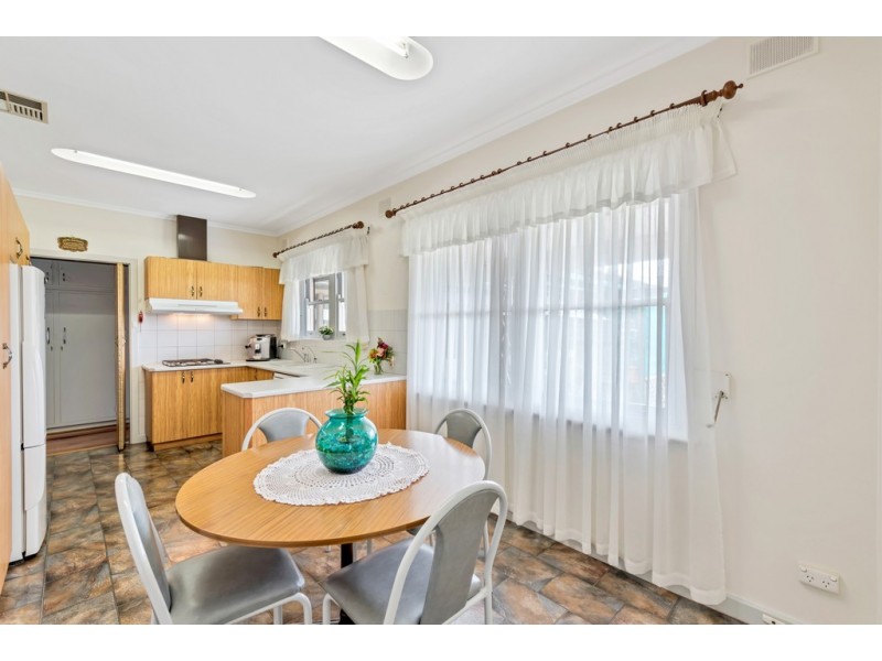 21 Ayton Avenue, Fulham SA 5024