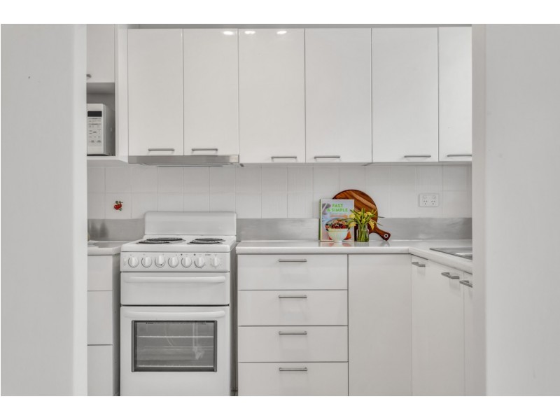 2/363 Military Road, Henley Beach SA 5022