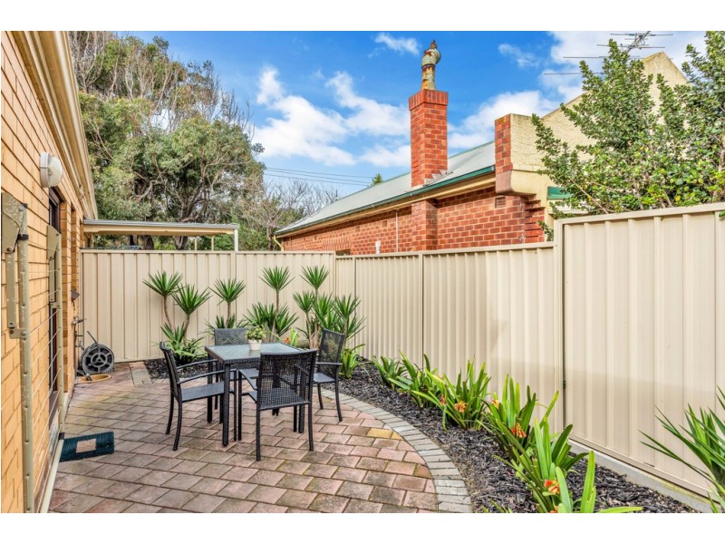 2/363 Military Road, Henley Beach SA 5022