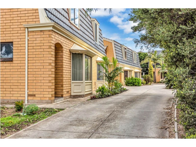 2/363 Military Road, Henley Beach SA 5022