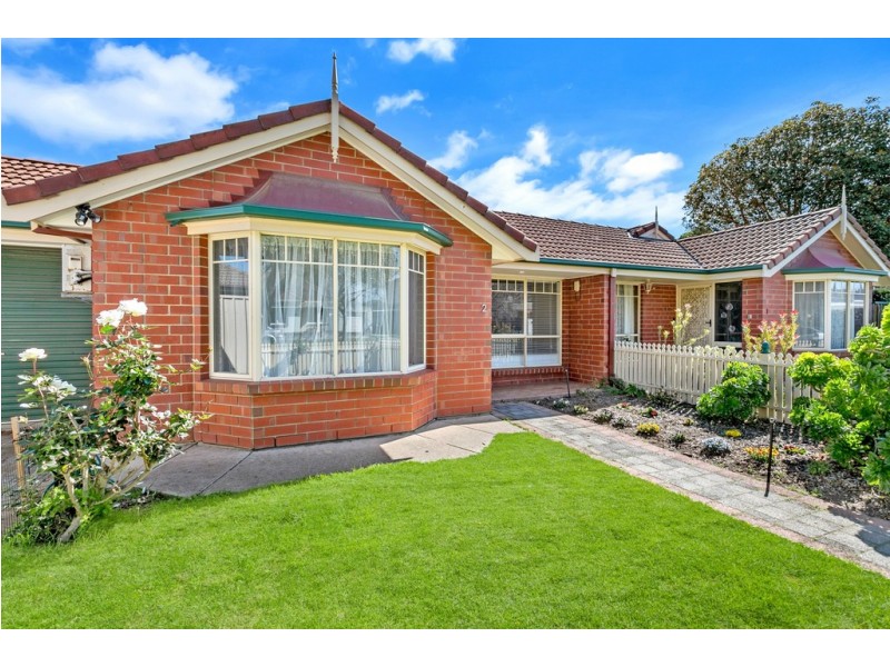 2/4 Burnley Street, Henley Beach South SA 5022