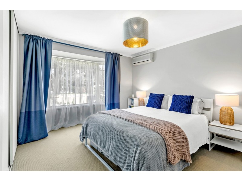 2/4 Burnley Street, Henley Beach South SA 5022