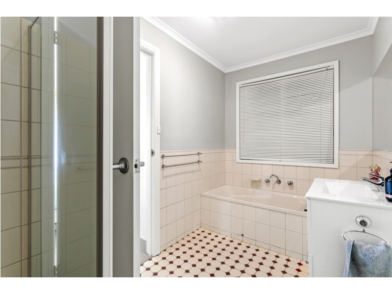 2/4 Burnley Street, Henley Beach South SA 5022