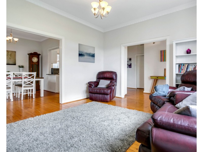 11 Urrbrae Terrace, Plympton SA 5038