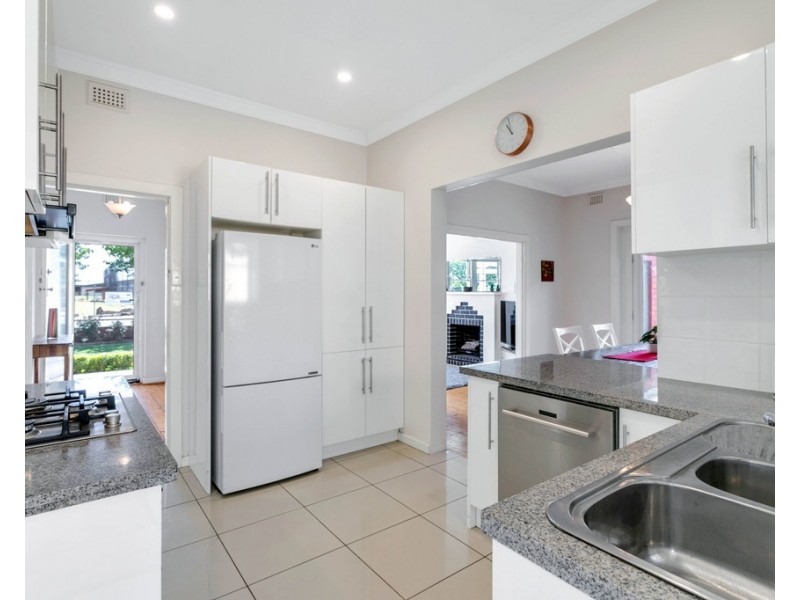 11 Urrbrae Terrace, Plympton SA 5038