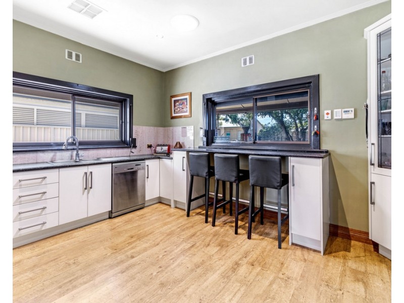 15 Rainsford Avenue, Croydon Park SA 5008