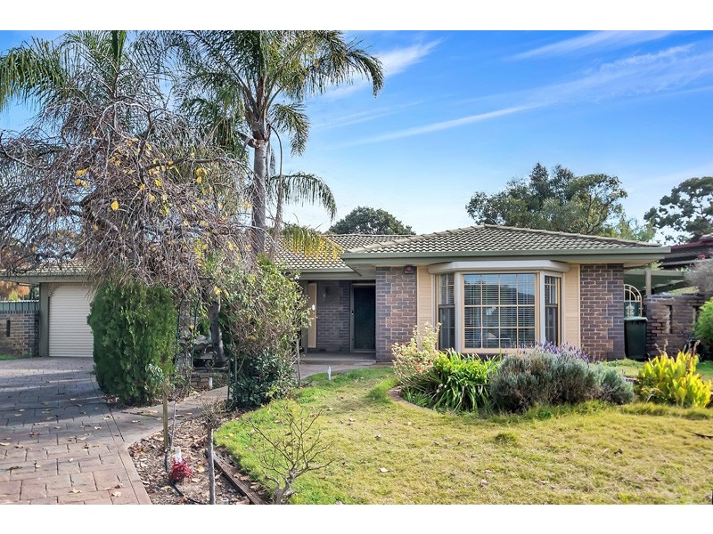 6 Terrigal Court, Redwood Park SA 5097